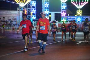 BIB: 
                            <button type="button" onclick="openModal(24419046)" class="btn btn-primary btn-sm float-right btn-popup" data-toggle="modal" data-target=".modal-high-quality">
                        <i class="fas fa-shopping-cart"></i> Add to Cart
                    </button>
                                            <button type="button" onclick="isThisMe(24419046, true)" class="btn btn-success btn-sm float-right btn-popup btn-isme hidden" data-toggle="tooltip" data-placement="bottom" title="นี่คือรูปของคุณใช่ไหม คลิกที่นี่เพื่อเอาเข้าอัลบั้ม">
                        <i class="fas fa-plus"></i> Add to album
                    </button>
                    <button type="button" onclick="isThisMe(24419046, false)" class="btn btn-warning btn-sm float-right btn-popup btn-isnotme hidden">
                        <i class="fas fa-ban"></i> Remove from album
                    </button>